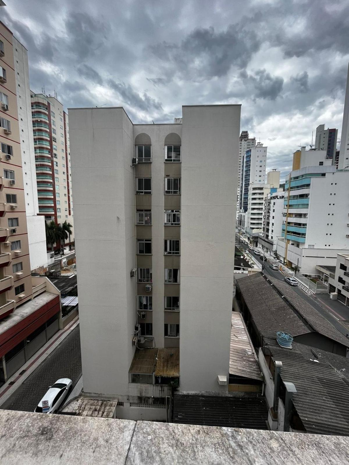 Apartamento Central Proximo Da Praia E Atlantico Shopping Balneario Camboriu Luaran gambar